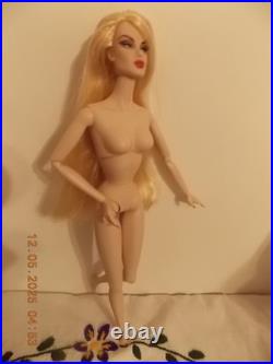 Nostalgia Dania Zarr Integrity Toys Fashion Royalty Doll LE600 Nude box & stand