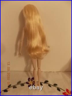 Nostalgia Dania Zarr Integrity Toys Fashion Royalty Doll LE600 Nude box & stand