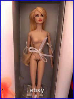 Nostalgia Dania Zarr Integrity Toys Fashion Royalty Doll LE600 Nude box & stand