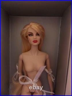 Nostalgia Dania Zarr Integrity Toys Fashion Royalty Doll LE600 Nude box & stand
