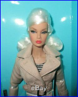 Off Beat Poppy Parker gorgeous platinum dressed doll NRFB withshipper-deal 4 U