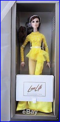 Optic Illusion Giselle Diefendorf NRFB 2018 Luxe Life Convention Doll