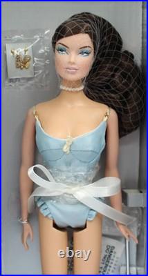 Paradise Veronique Perrin Fashion Royalty Doll MFD exclusive NRFB Paradise Veronique Perrin Fashion Royalty Doll MFD exclusive NRFB