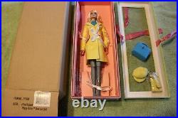 Poppy Parker Day Tripper 2012 Integrity Toys Mint Condition Opened Box