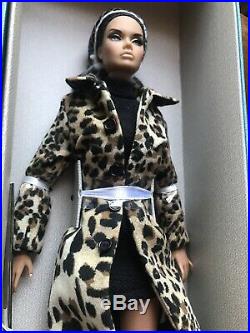 Poppy Parker Mad For Milan Doll Integrity Toys gorgeous long coat Ltd 1000