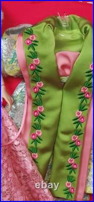 Popular FR Monogram Fashion Royalty Dressed Doll Gift Set Integrity Toys NRFB