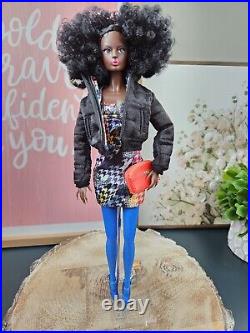 Primary Subject Giselle Diefendorf Outfit Fashion Royalty NuFace Integrity Toys