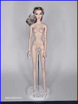 Ritorno Alla Vita Elyse Jolie Stilettos Out Convention Doll Nude