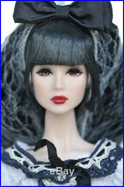 Snow White Kumi 2010 LE 300 MINT complete Doll Integrity Toys fashion royalty