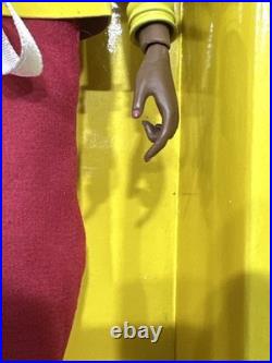 THE COLOR INFUSIONS COLLECTION COSMIC LOVE Amelie Dressed Doll