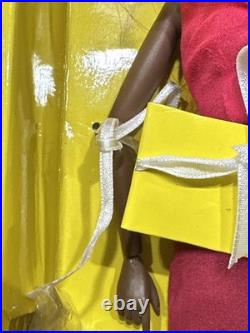 THE COLOR INFUSIONS COLLECTION COSMIC LOVE Amelie Dressed Doll