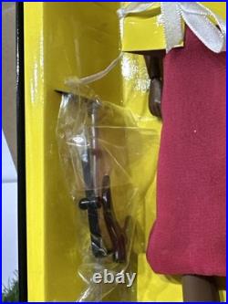 THE COLOR INFUSIONS COLLECTION COSMIC LOVE Amelie Dressed Doll