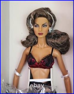 Vamp Agnes von Weiss Fashion Royalty W Club Exclusive Doll NRFB