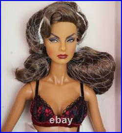 Vamp Agnes von Weiss Fashion Royalty W Club Exclusive Doll NRFB