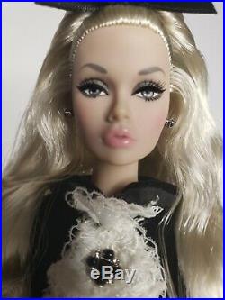 WELCOME TO MISTY HOLLOWS POPPY PARKER INTEGRITY TOYS Doll SWINGING LONDON
